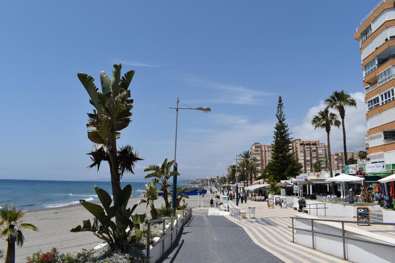 Апартаменти Fantastic Studio - Beachfront Торрокс Екстер'єр фото